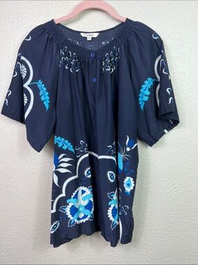 Tucker Silk Blend Navy Floral Print SS Smock Neck Button Front Blouse Top Medium